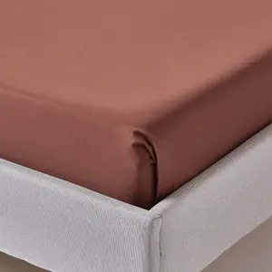 Homescapes Chocolate Egyptian Cotton Flat Sheet 200 TC, Super King