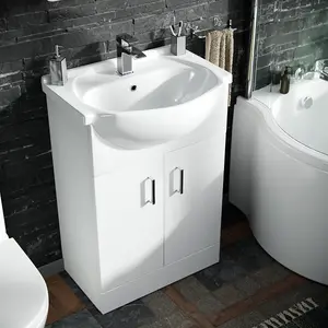 Nes Home P-Shaped LH Bath White 550mm Vanity Basin Unit WC Unit & Toilet Suite