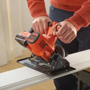 Black+Decker 18V 140mm Cordless Circular saw (Bare Tool) - BDCCS18C1-GB