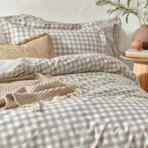 Yard Barton Check Reversible Duvet Set