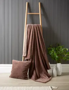 Bellissimo Home Thick Plush Faux Fur Throw Mocha. Soft and Warm. 130 x 180cm