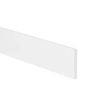 GoodHome Artemisia White Square edge Matt white classic shaker Plinth, (L)2400mm