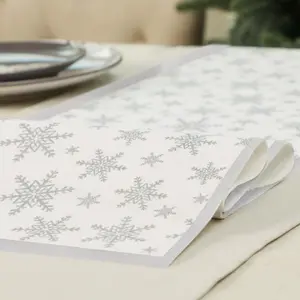 White Snowflake Dining Table Decoration Table Runner Tablecloth