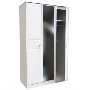 San Jose Ready assembled Contemporary White Tall Triple Wardrobe With 1 mirror door (H)1970mm (W)1110mm (D)530mm