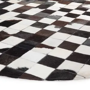 Round Cowhide Area Rug 140 cm Black and White BERGAMA