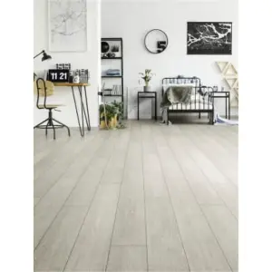 PACK OF 15 (Total 15 Units) - White Oak 12mm Thick Laminate Flooring (22.2m2 Coverage)