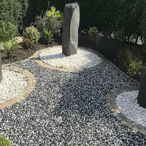 Charles Watson Black Ice Chippings 14 - 20mm Approx. 20kg Large Polybag