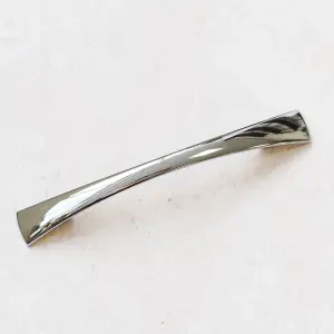 96mm Polished Chrome Bow Handle