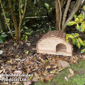 Hedgehog House Solid Wood, Cosy Animal Shelter, Predator-Proof, Weatherproof with Bark Roof, Wildlife Hibernation Box