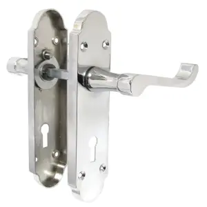 Epsom Door Handle Key Lock Scroll Lever - Polished Chrome Pack