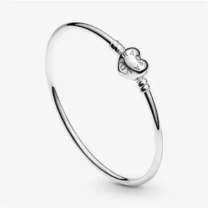 Pandora Moments Heart Clasp Bangle - Sterling Silver - Sz. 21 cm