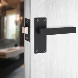 Golden Grace 5 Pair of Victorian Straight Delta Handle Latch Door Handles Matt Black with 120mm x 40mm Backplate