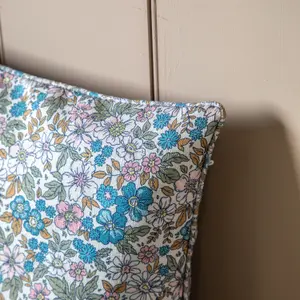 Gallery™ Multicoloured Ditsy Floral Indoor Cushion (L)45cm x (W)45cm