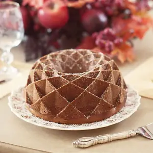 Nordic Ware Jubilee Bundt Pan Gold