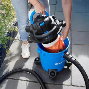 Vacmaster Garden and Artificial Grass Vacuum Cleaner with Detachable Leaf Blower