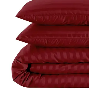 Florane Microfibre 250 TC Reversible Modern & Contemporary Duvet Cover Set with pillow cases Burgundy / Double Duvet Cover + 2  Standard Pillowcases