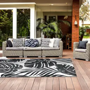 Large Garden Outdoor Rug For Patio, Black & White Tropical Leaf Waterproof Garden Rug 160 x 230cm