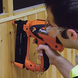 Paslode 230V Cordless Gas nail gun IM50 F18