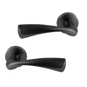 Intelligent Hardware - Internal Door Handle - Pair - Lever on Round Rose - Truro - Matt Black