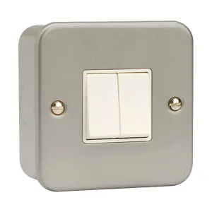 Click Scolmore Metal Clad Double Switch 2 Gang 2 Way 10A (No K/O) - CL012B