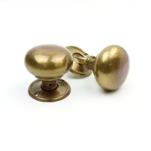 Oakcrafts - Antique Brass Hollow Door Knob Set - 55mm Diameter