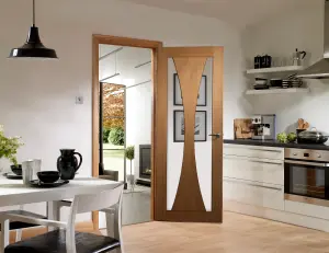 Internal Verona Oak Clear Glass Pre-Finished Door 1981 x 762 x 35mm (30")