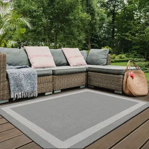 Duo Weave Collection Outdoor Rugs in Bordered Design