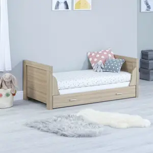 Luno Cot Bed White Oak / Yes