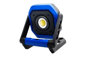 Nova Star. Free-Standing, Rechargeable 2000 Lumen LED Work Light