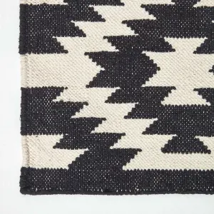 Homescapes Zurich Handwoven Black and White 100% Cotton Geometric Pattern Kilim Rug, 120 x 170 cm