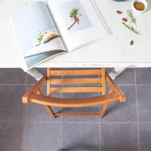 Harbour Housewares - Beech Folding Chair - Walnut