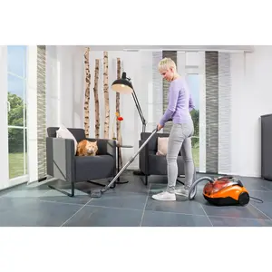 Robert Thomas Bagless Canister Vacuum