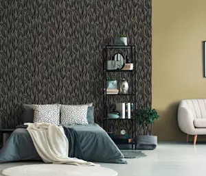 Non-woven wallpaper with natural elegant glamour look