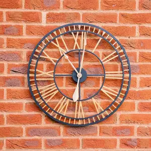 Outdoor Clock - L61 x W4 x H61 cm - Black/Gold