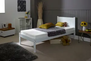 Clifton White Wooden Bed Frame 4'6" Double