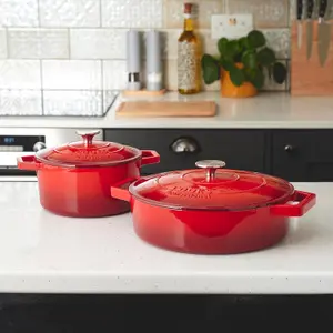 Cast Iron Casserole Set of 2 20cm & 28cm / 2.8L & 4.3L Dishes Oven Proof Enamelled Cast Iron Pans with Lids