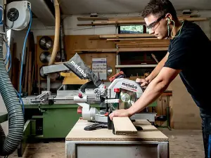 Metabo KGS 18 LTX BL 254 Brushless Mitre Saw 18V 1 x 4.0Ah Li-ion