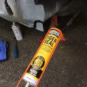 Tiger Seal Black PU Adhesive and Sealant