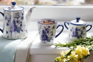 London Pottery Blue Rose Lidded Sugar Bowl, Ceramic, Almond Ivory / Blue, 13 x 8 x 10 cm