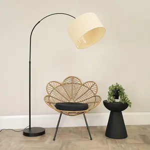 ValueLights Louis Black Arched Curved Floor Lamp with Ochre Woven Drum Lamp Shade