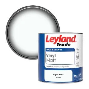 Leyland Trade Vinyl Matt Walls & Ceilings Emulsion Paint Signal White (RAL 9003) 2.5L