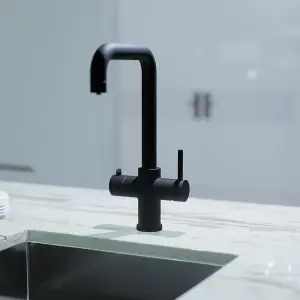 Matt Black 3 in 1 Instant Boiling Water Tap, 2.4L Boiler Unit & Carbon Water Filter, Instant Hot Water Tap