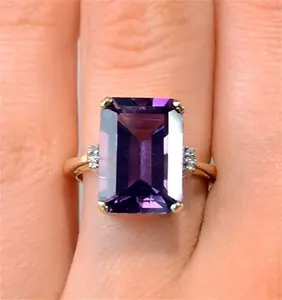 Amethyst 6.40Ct And Diamond 9K Gold Ring