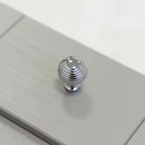 28mm Chrome Queen Anne Cabinet Knob