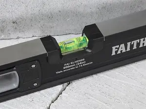 Faithfull Prestige Pro Trade Heavy Duty 600mm Spirit Level 60cm 2ft FAISLHD600