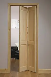 Vertical 4 panel Unglazed Victorian Unfinished Natural Clear pine Internal Folding Bi-fold Door set, (H)1945mm (W)675mm