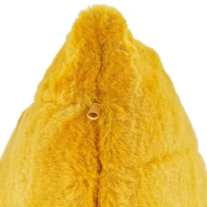 Set of 2 Cushions PUMILA Faux Fur 45 x 45 cm Solid Yellow