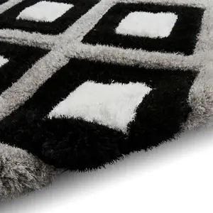 Black White Shaggy Modern Easy to Clean Geometric Rug For Dining Room -80cm X 150cm