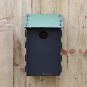 Eco Starling Nest Box - Recycled LDPE Plastic/Wood - L18 x W20 x H35 cm