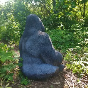 Vivid Arts Real Life Sitting Gorilla Garden Ornament